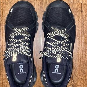 On Cloud Flyer Waterproof Women's Running Shoes Black 9.5 US Sneakers